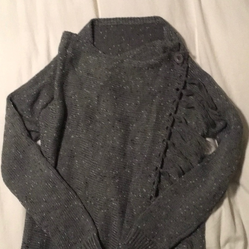 CEASIKERY Women’s Tassel Hem Sweater